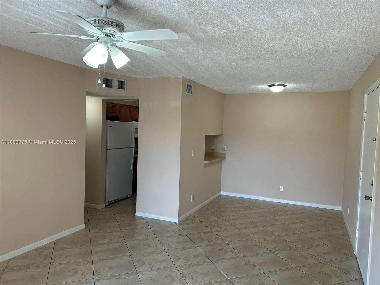 ABBEY PARK GARDENS I COND - Residential Lease