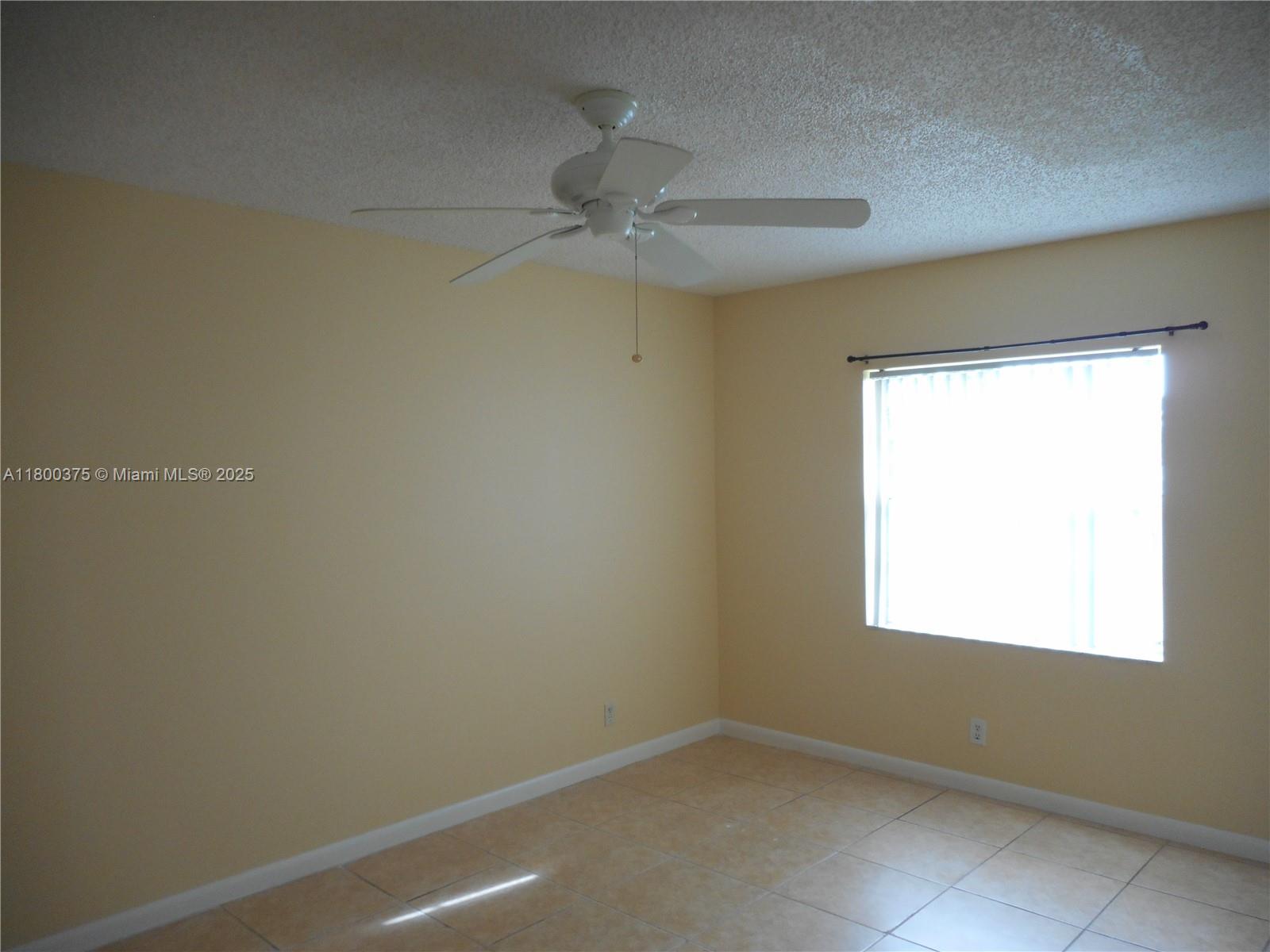 ABBEY PARK GARDENS I COND - Residential Lease
