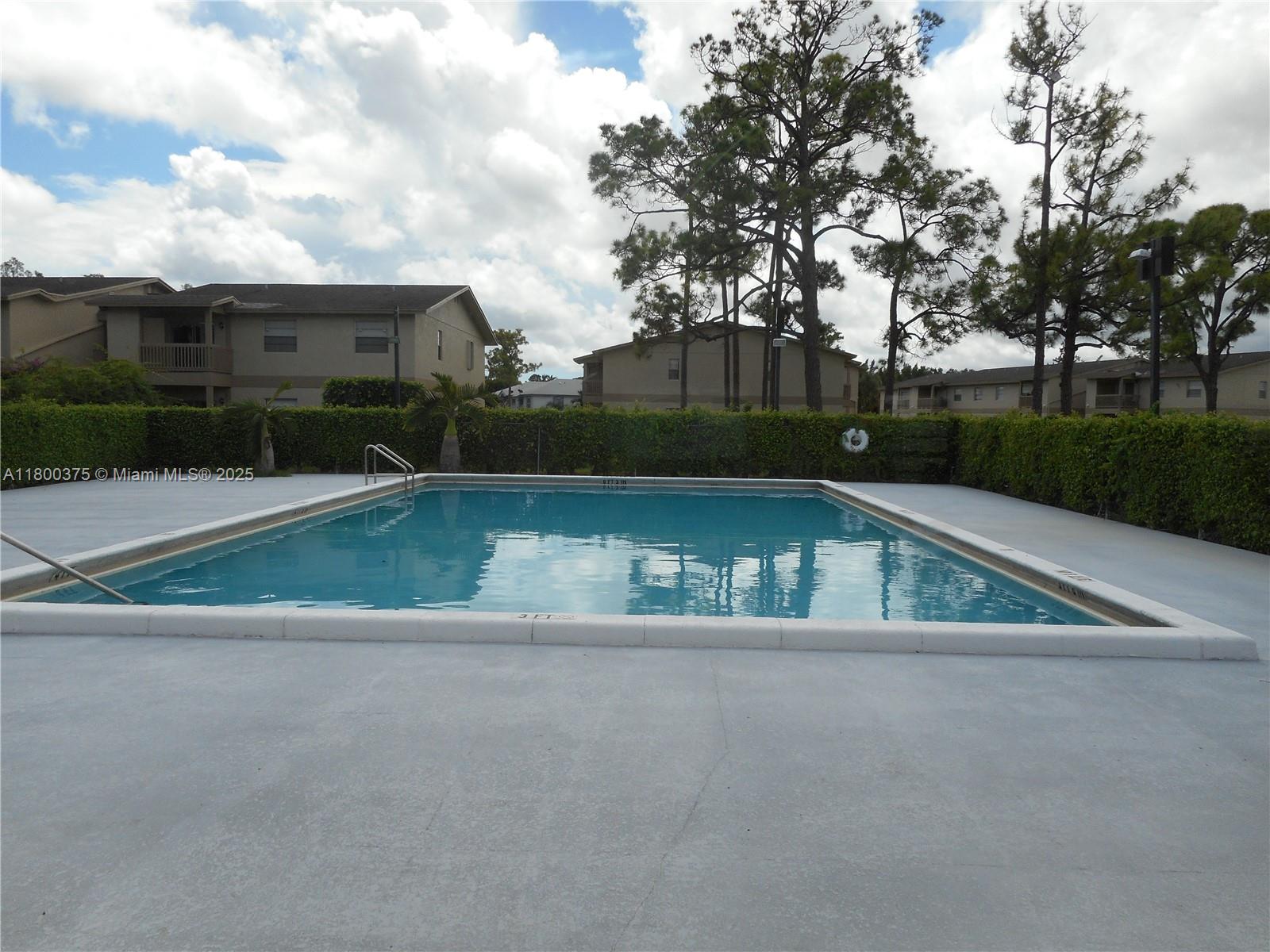 ABBEY PARK GARDENS I COND - Residential Lease