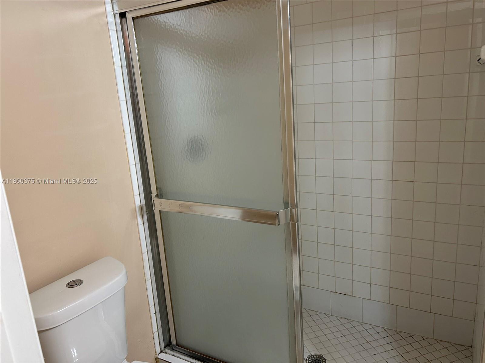 ABBEY PARK GARDENS I COND - Residential Lease