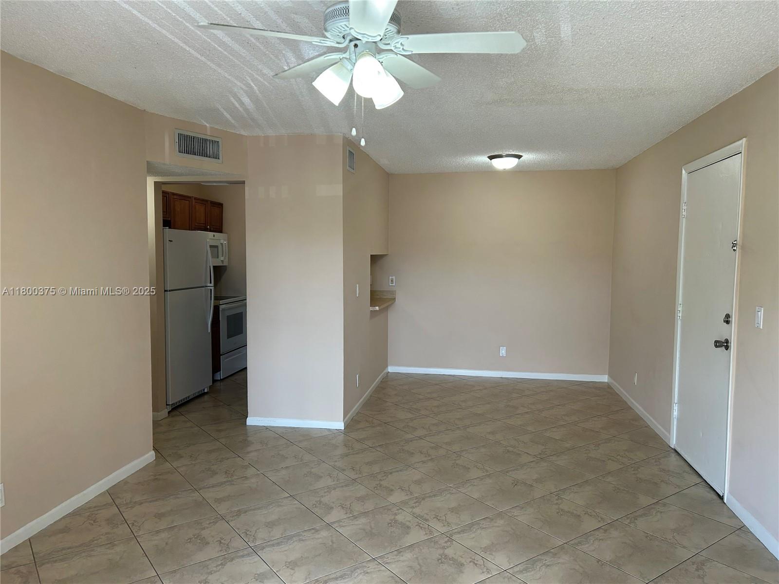 ABBEY PARK GARDENS I COND - Residential Lease