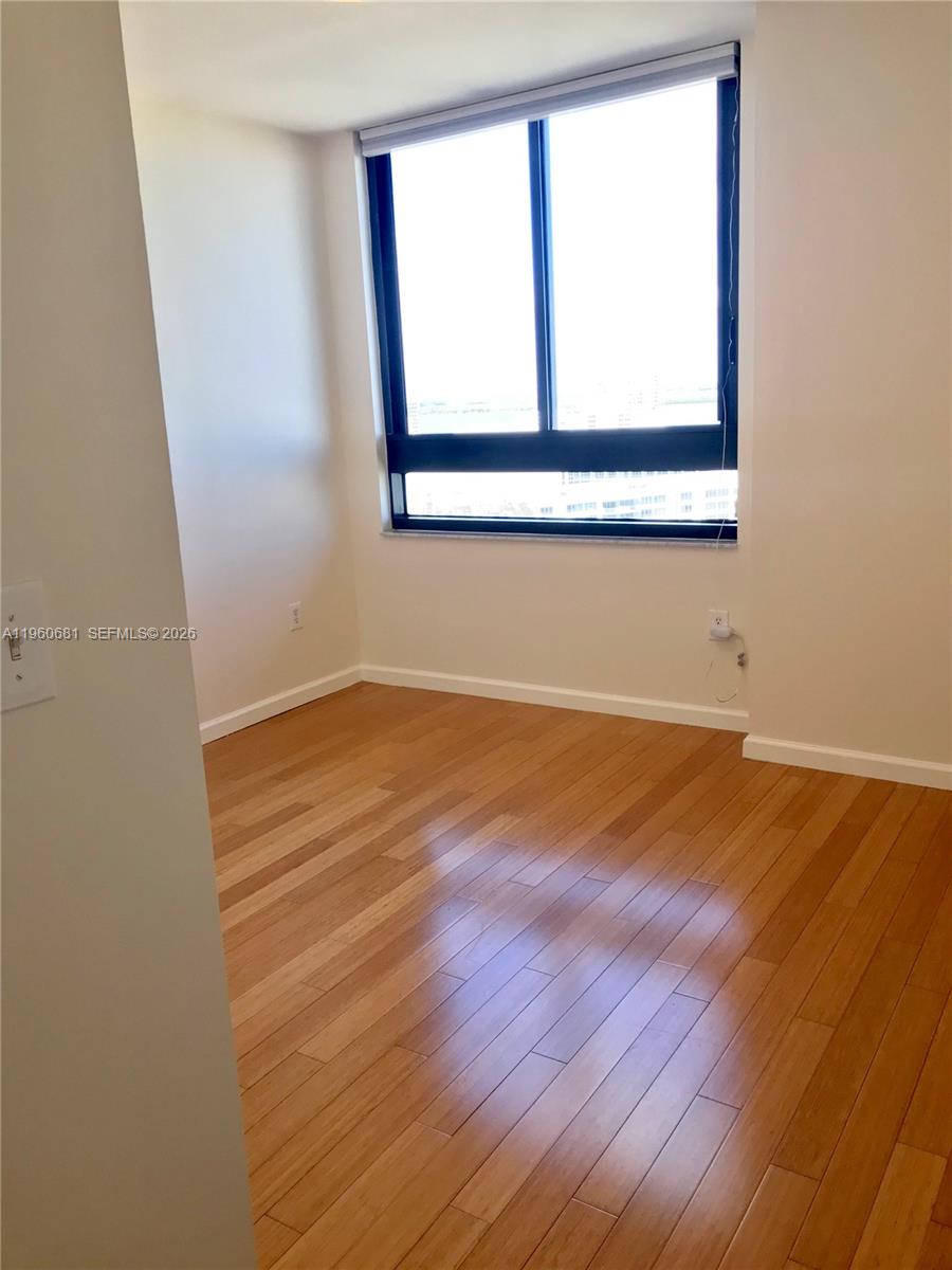 THE WAVERLY AT SOUTH BEAC - Residential Lease