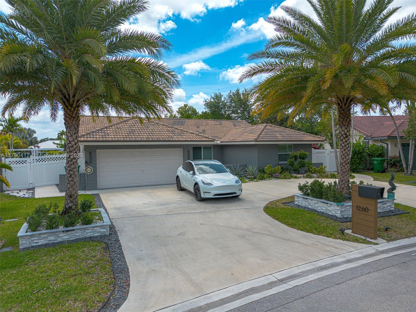 1260 NW 112th Way