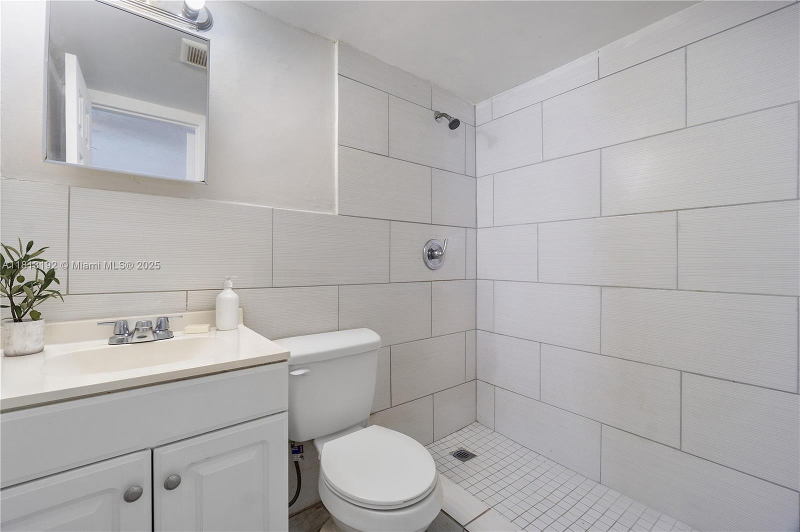 RADER ADD TO BELLE GLADE - Residential Lease
