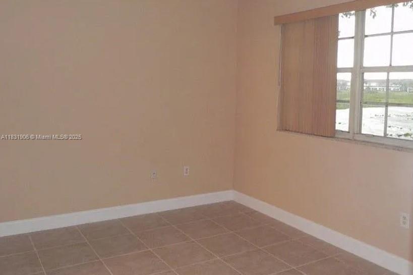 MARQUESA CONDO - Residential