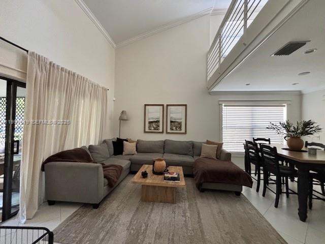 BANYAN LAKES - Residential