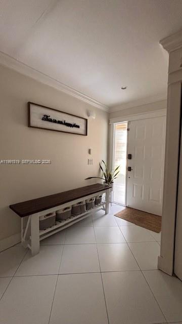 BANYAN LAKES - Residential