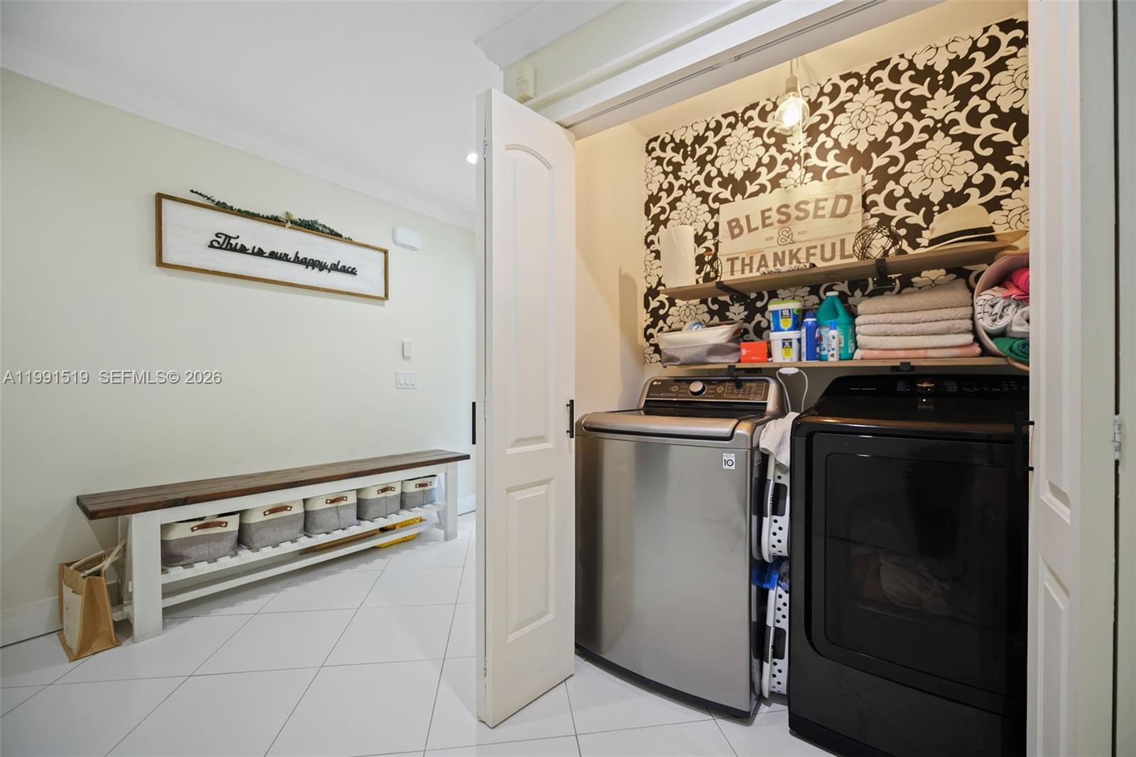 6183 Pine Tree Ln Unit B