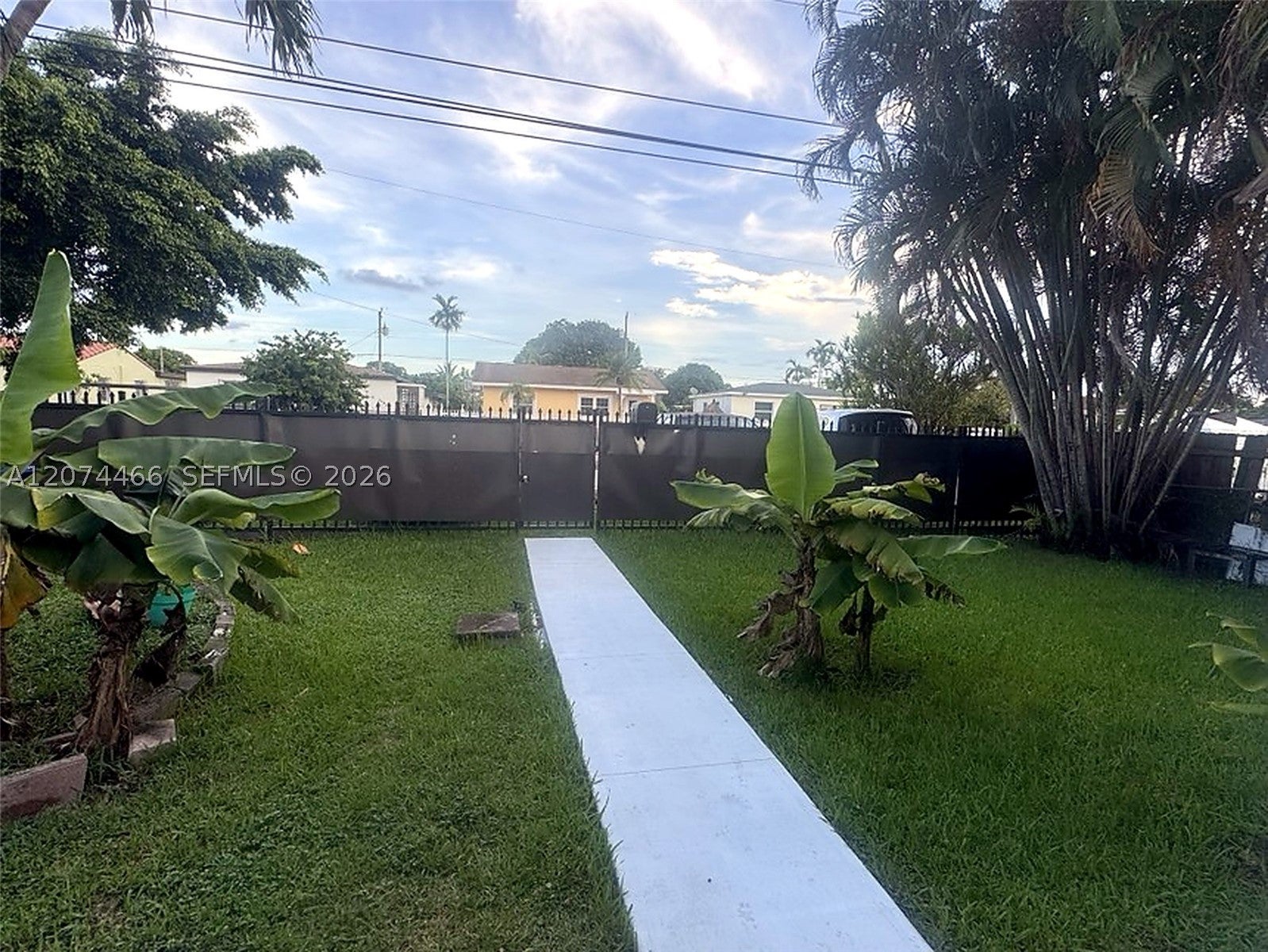 3351 NW 20th St