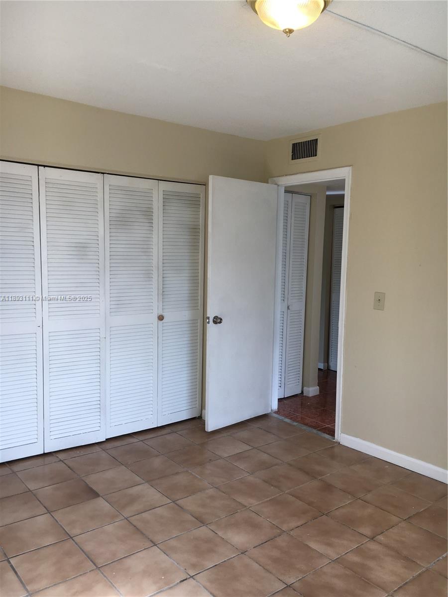 TROPICAL TERRACE CONDO - Residential Lease