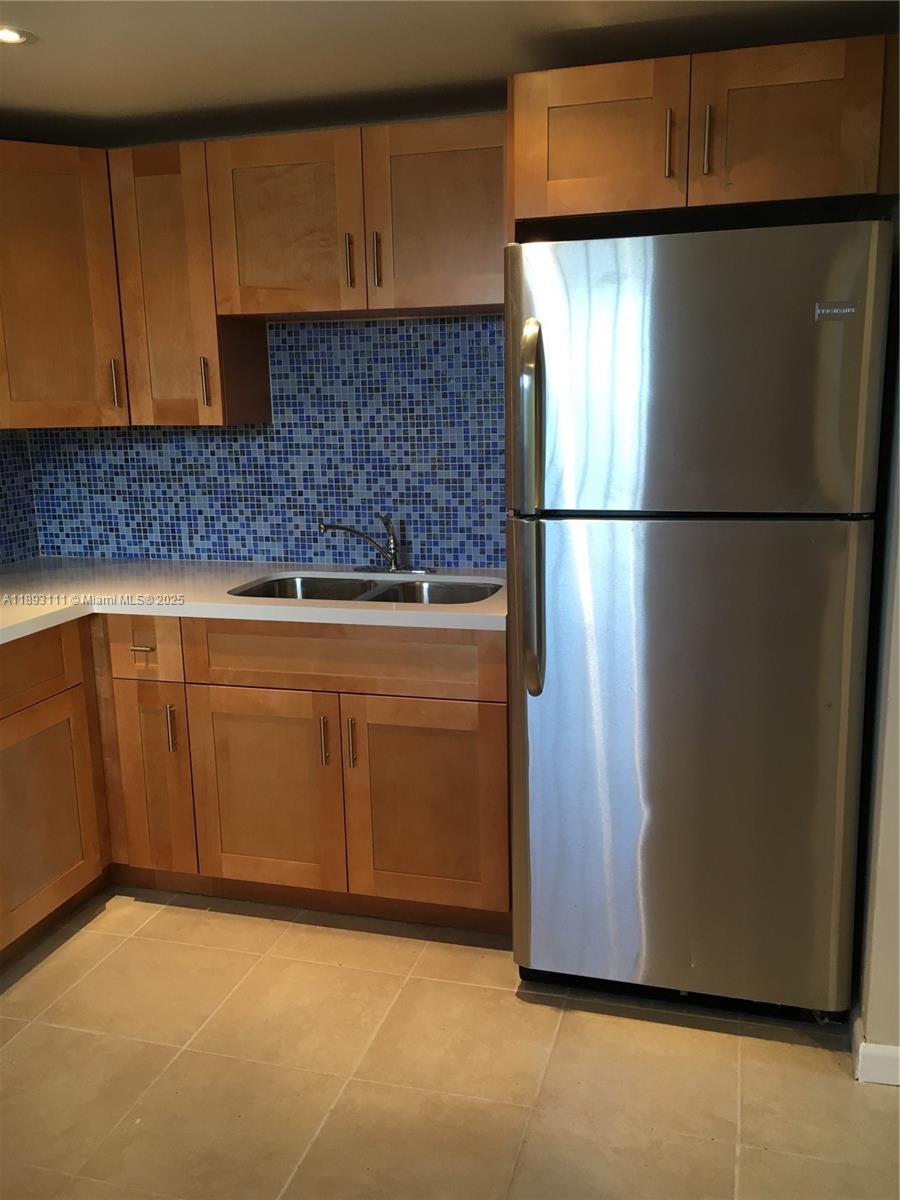 TROPICAL TERRACE CONDO - Residential Lease