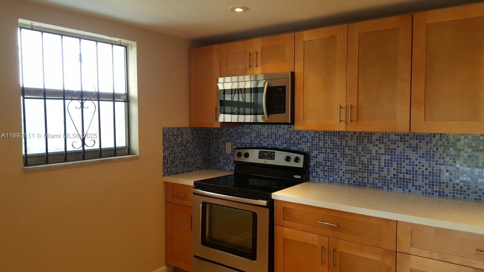 TROPICAL TERRACE CONDO - Residential Lease