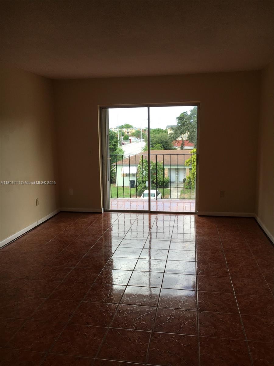 TROPICAL TERRACE CONDO - Residential Lease
