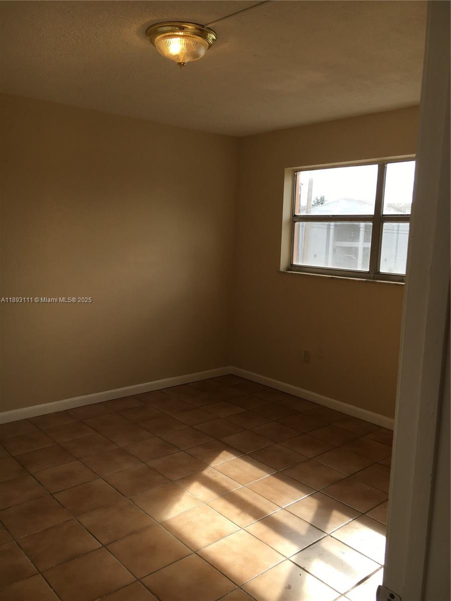 TROPICAL TERRACE CONDO - Residential Lease