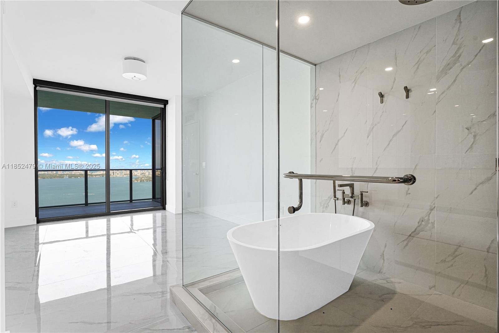 Aria Reserve Miami - Residential