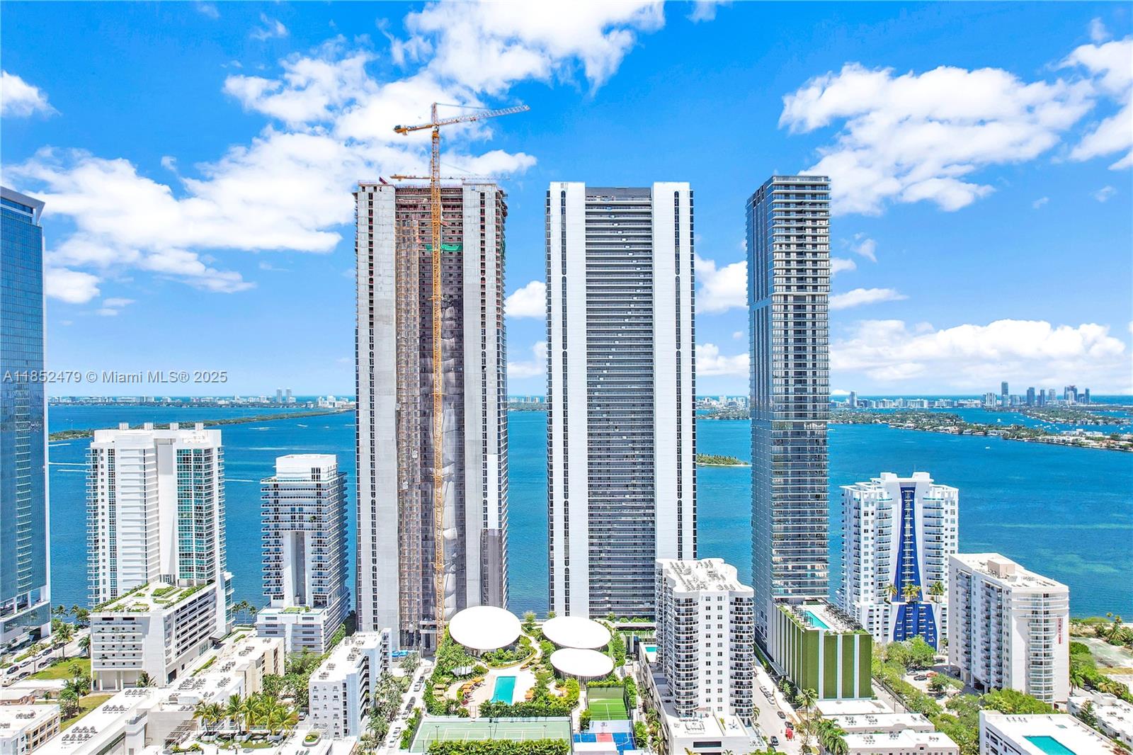 Aria Reserve Miami - Residential
