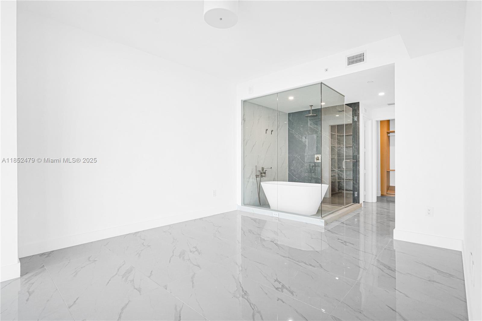 Aria Reserve Miami - Residential