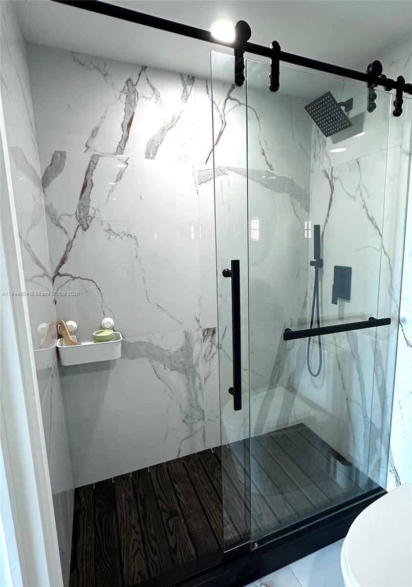 HILLCREST NO 21 CONDO - Residential