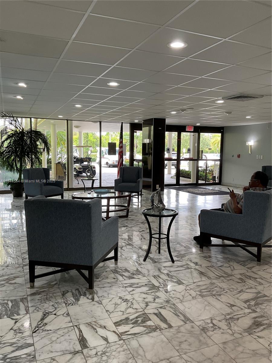 HILLCREST NO 21 CONDO - Residential