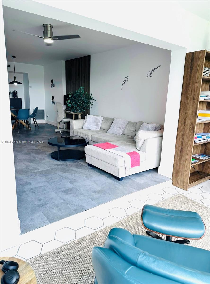 HILLCREST NO 21 CONDO - Residential