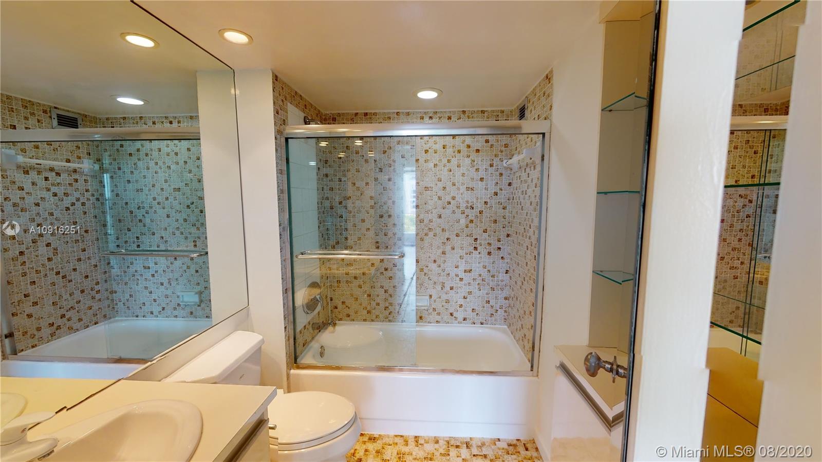 BRICKELL HARBOUR CONDO - Residential Lease