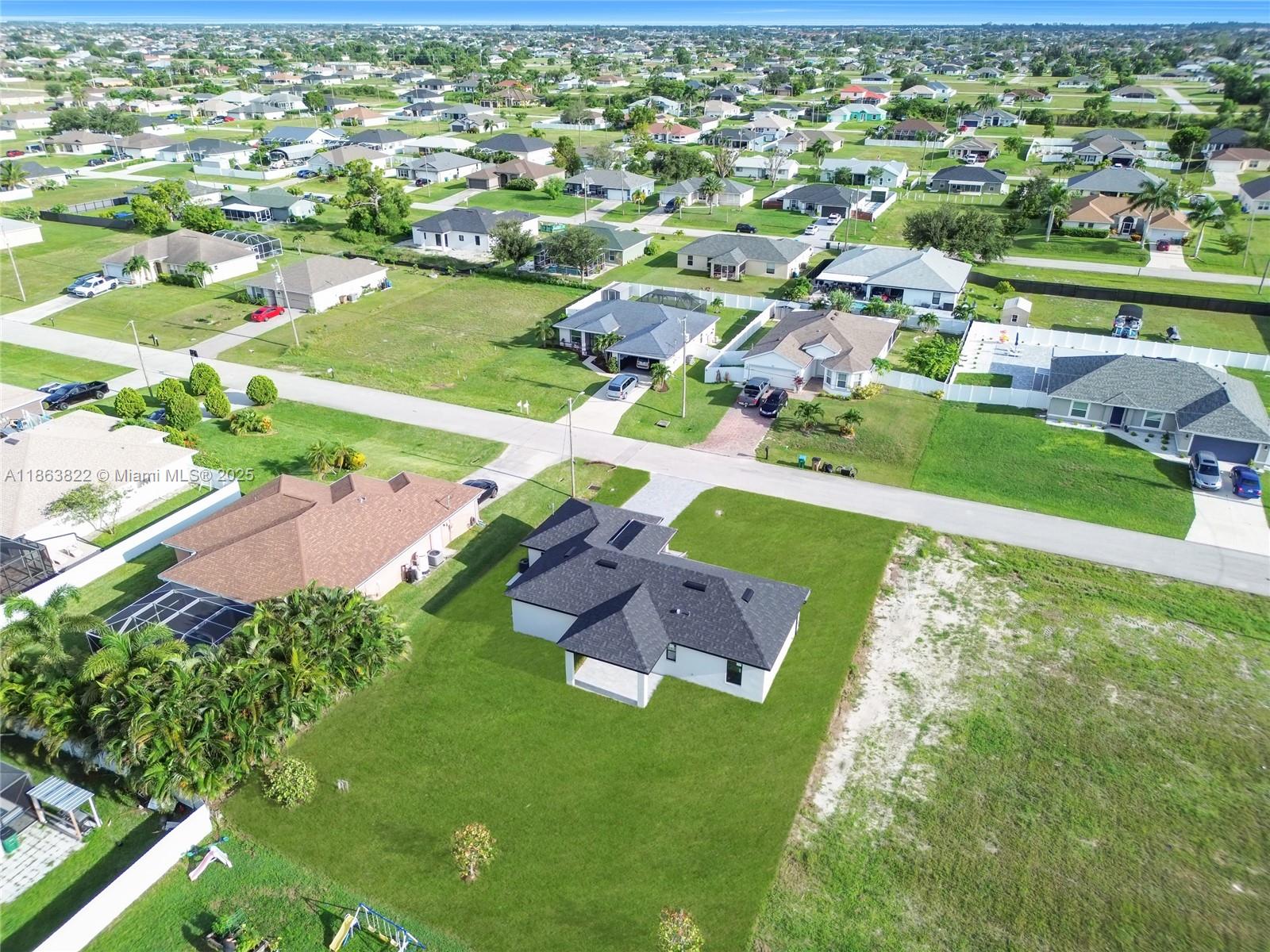 CAPE CORAL - Residential