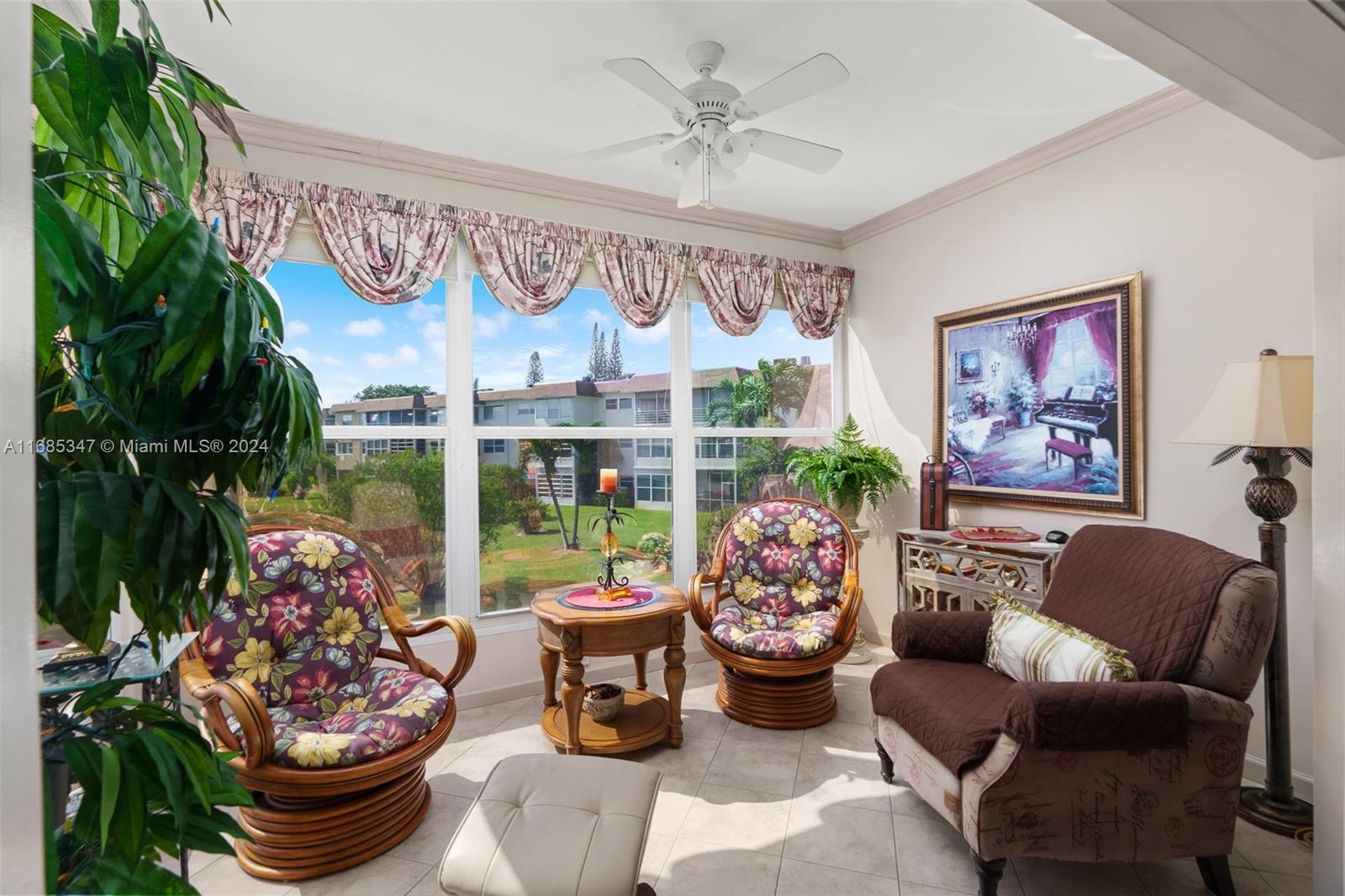 SEAGRAPE GARDENS CONDO - Residential