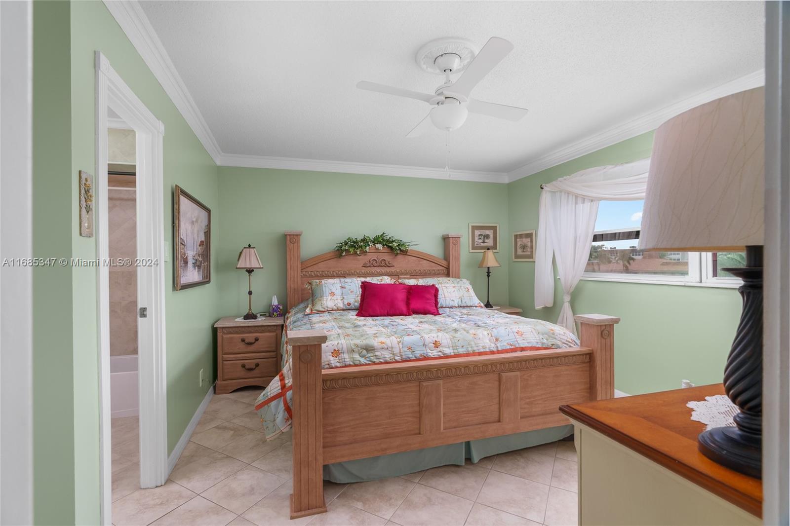 SEAGRAPE GARDENS CONDO - Residential