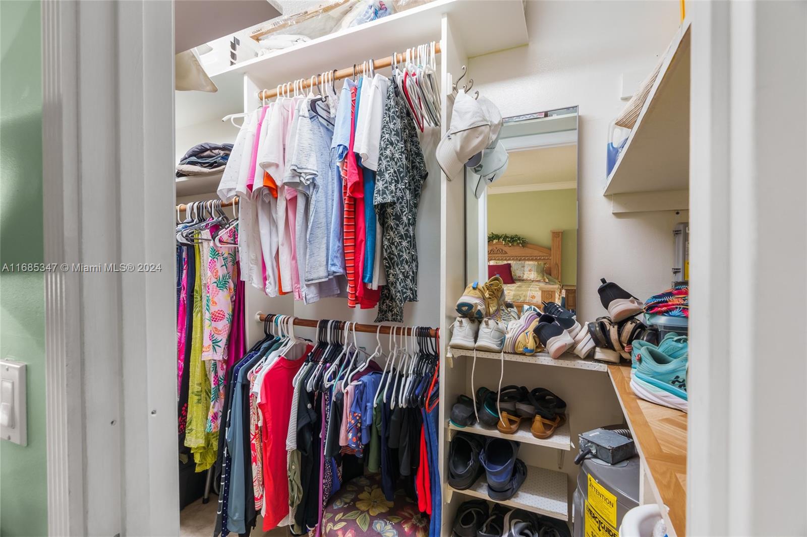 SEAGRAPE GARDENS CONDO - Residential