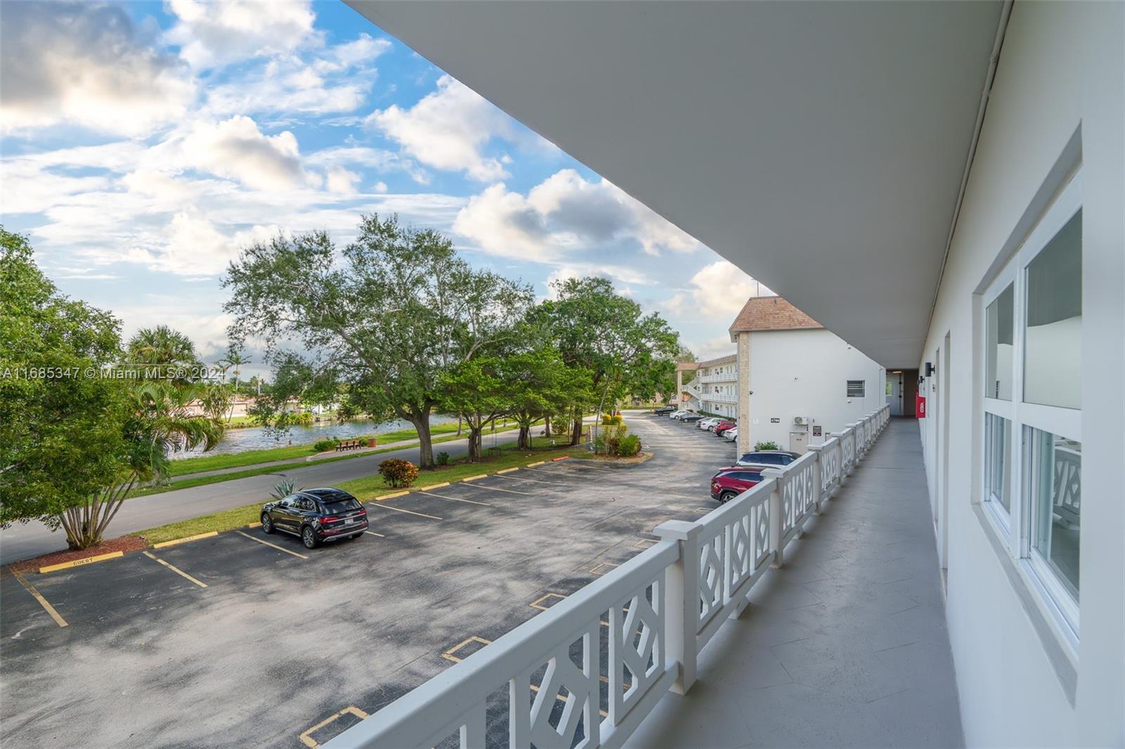 SEAGRAPE GARDENS CONDO - Residential