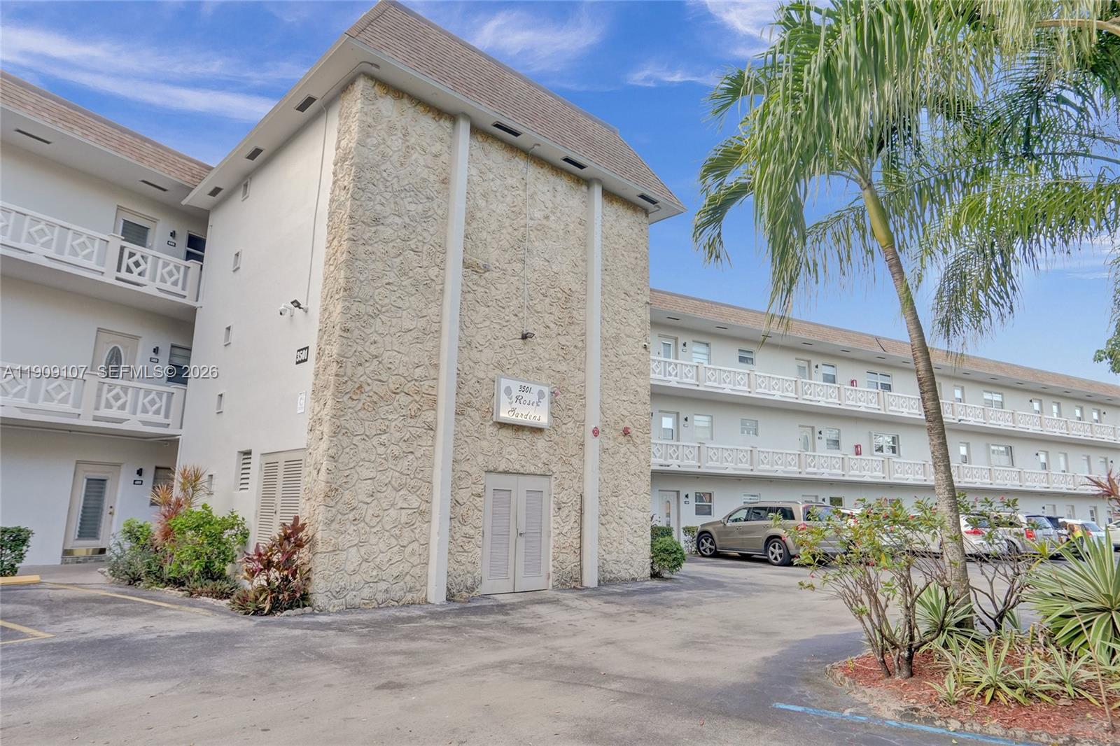 ROSE GARDENS CONDO - Residential