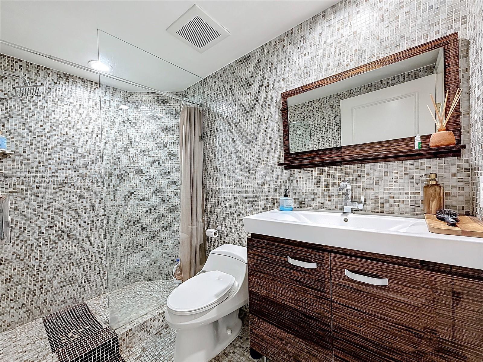 100 HIDDEN BAY CONDO - Residential