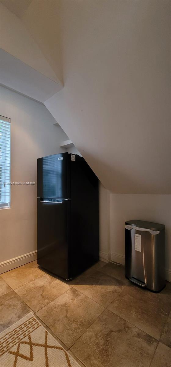 LINCOLN SUB - Residential Lease