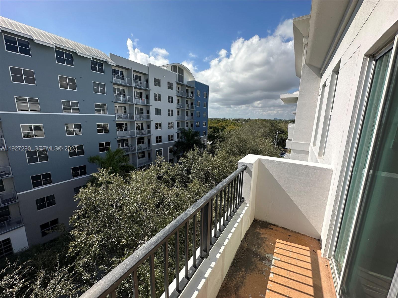 LAUDERDALE ONE CONDO - Residential