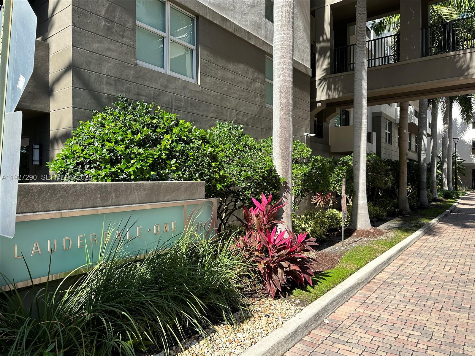 View photos, virtual tours, details... 2401 NE 65th St 606