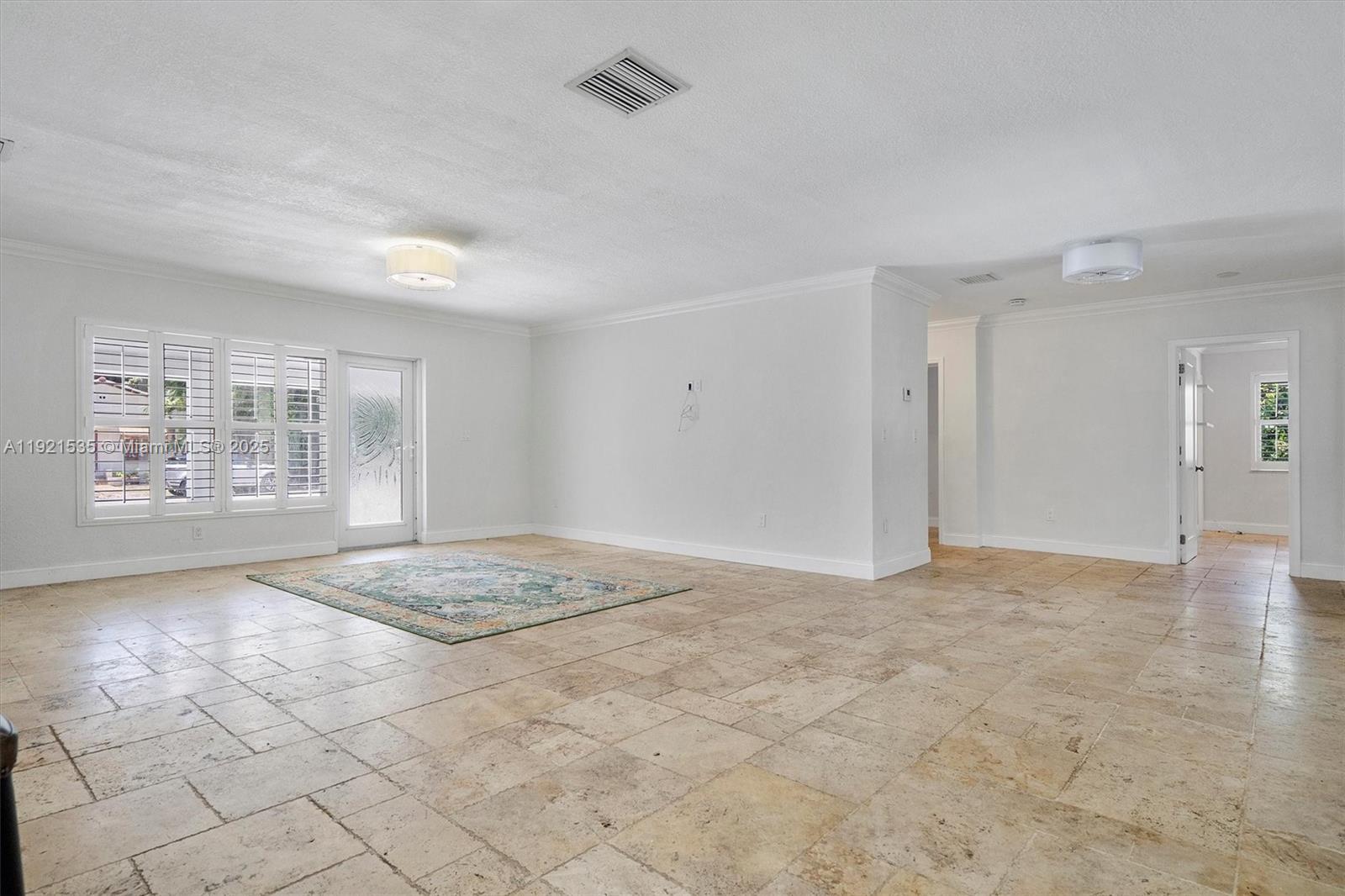 AMD PL GOLDEN GATE PK - Residential