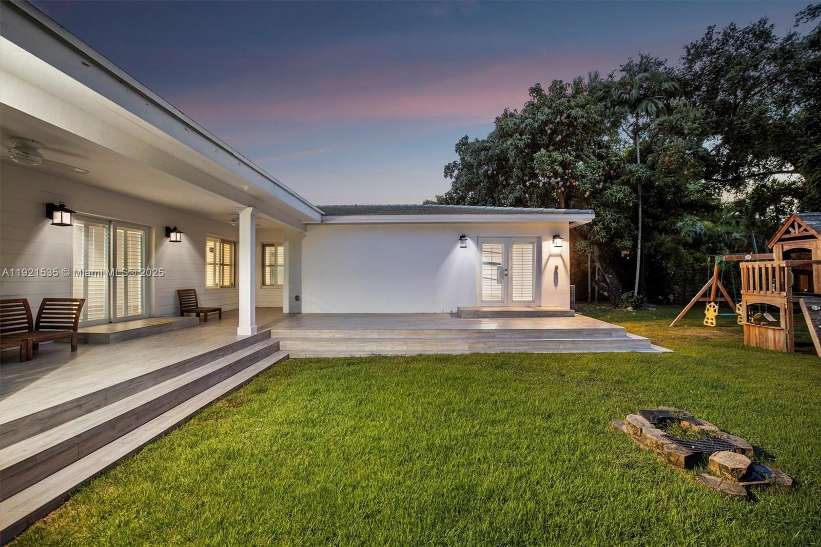 AMD PL GOLDEN GATE PK - Residential