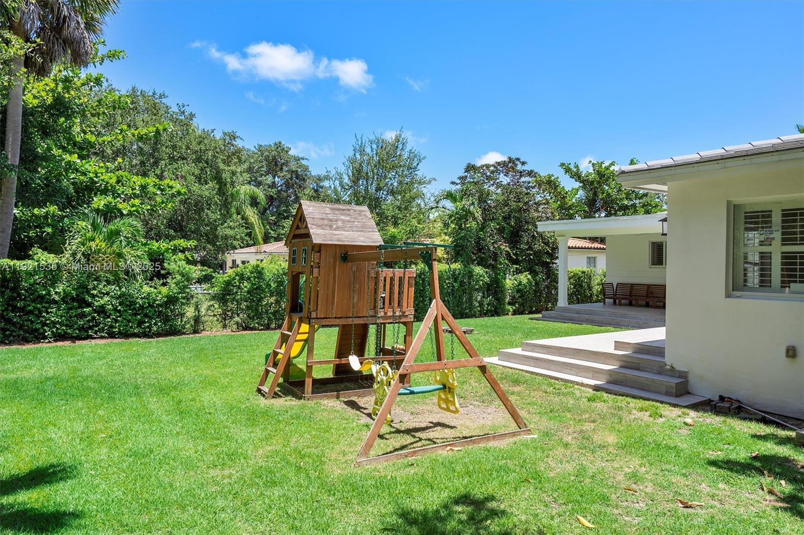 AMD PL GOLDEN GATE PK - Residential