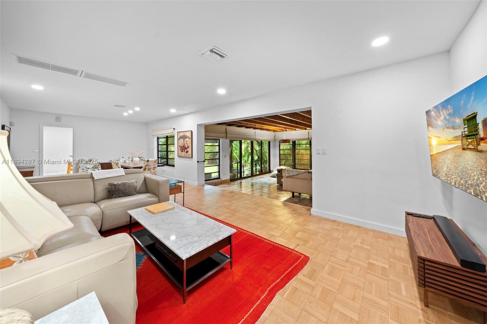 NAUTILUS EXTENSION 5TH - Residential Lease