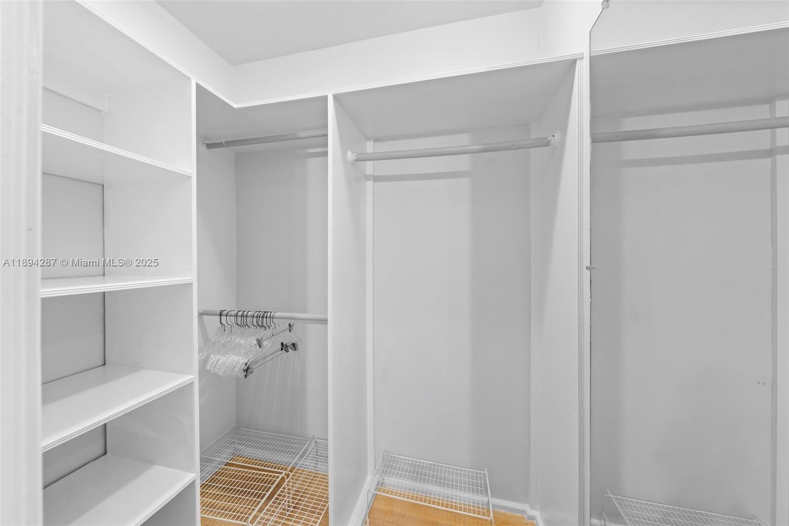 NAUTILUS EXTENSION 5TH - Residential Lease