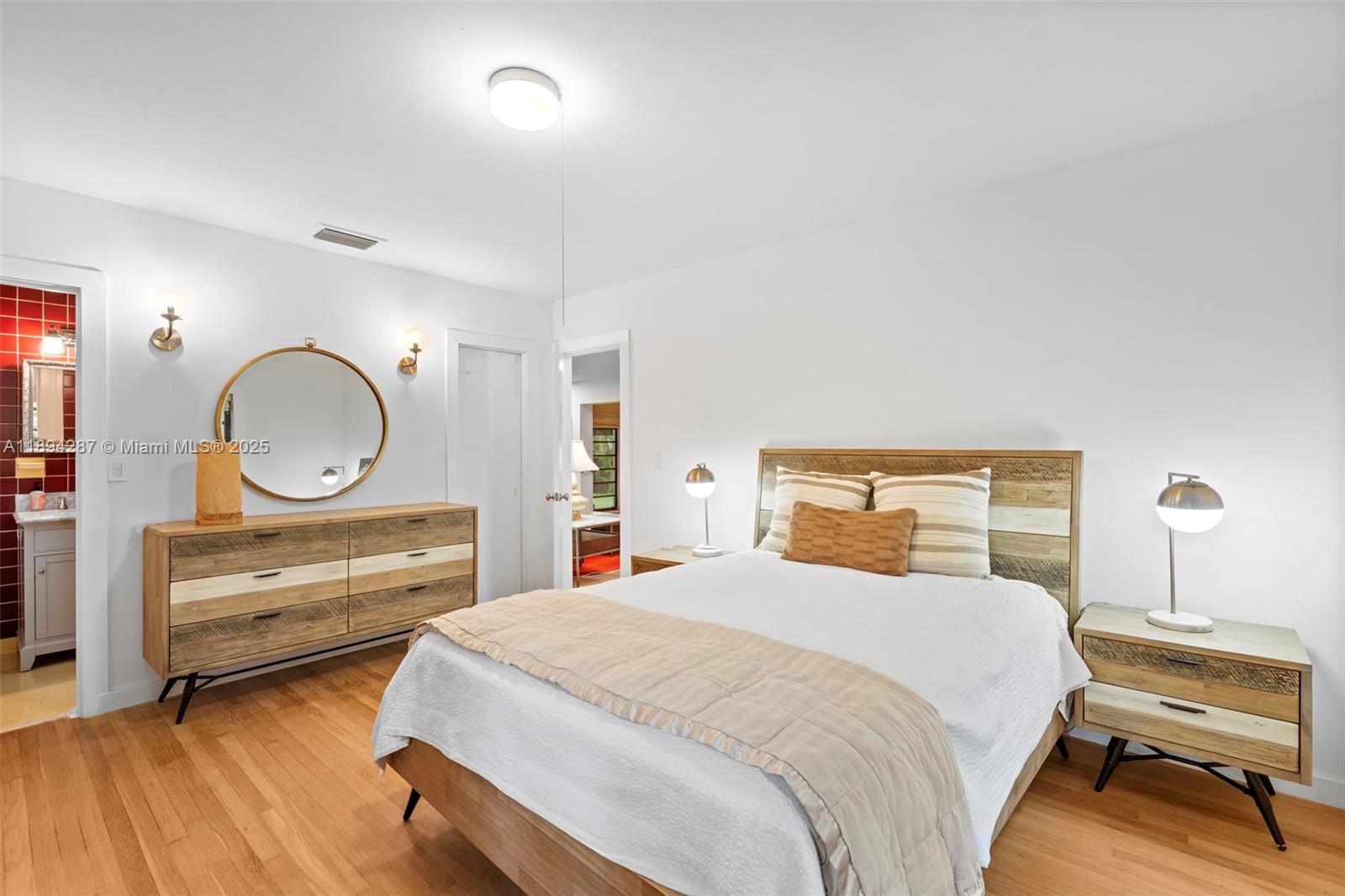 NAUTILUS EXTENSION 5TH - Residential Lease