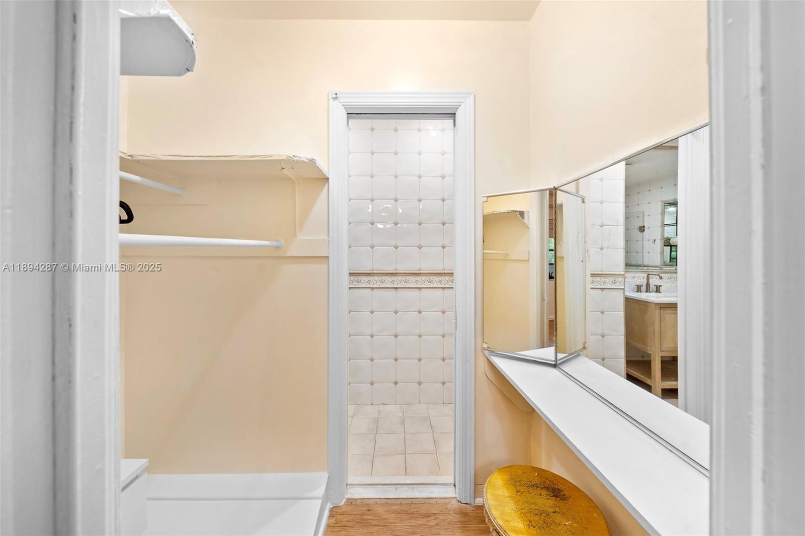 NAUTILUS EXTENSION 5TH - Residential Lease