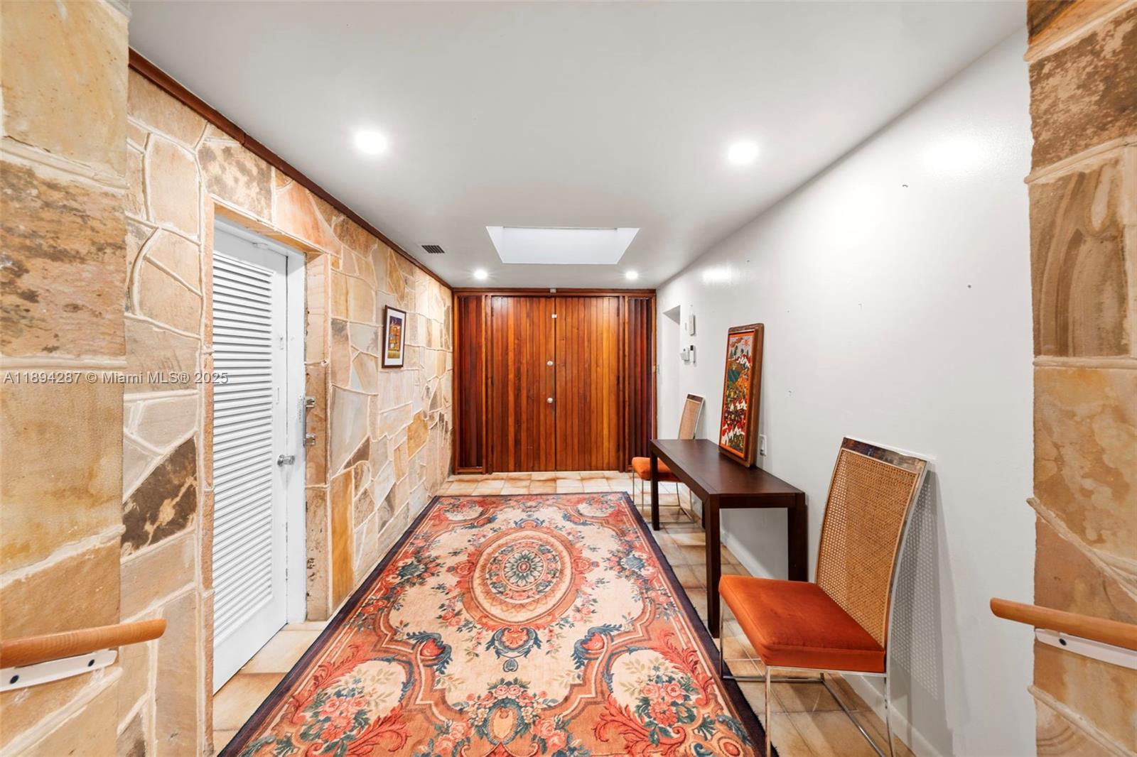 NAUTILUS EXTENSION 5TH - Residential Lease