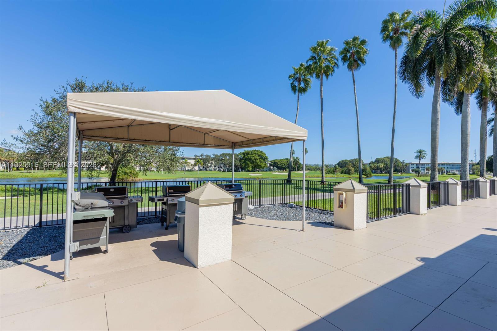 MARTINIQUE VILLAGE I COND - Residential