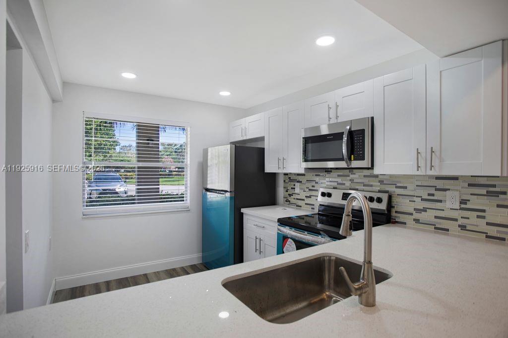 MARTINIQUE VILLAGE I COND - Residential