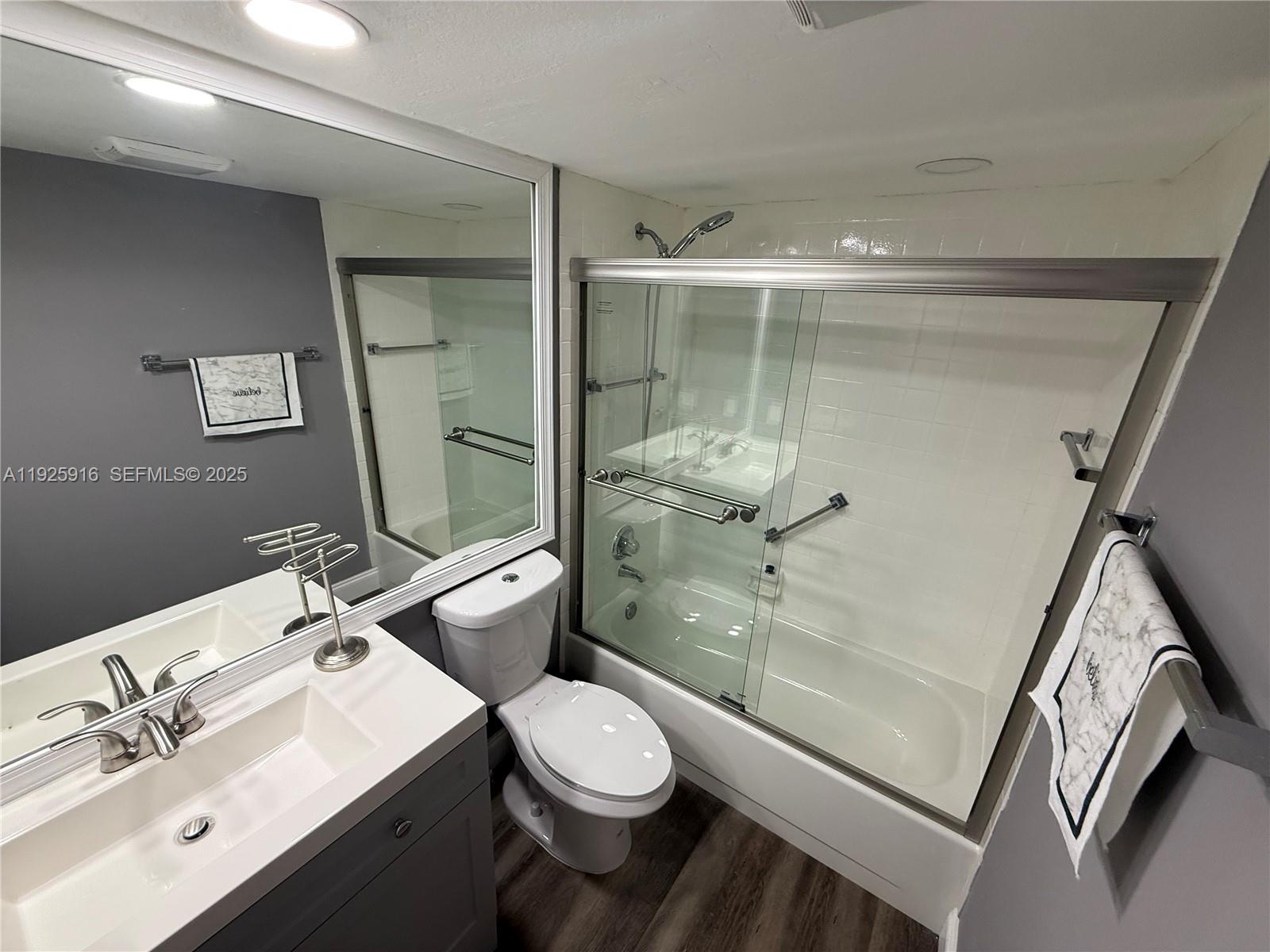 MARTINIQUE VILLAGE I COND - Residential