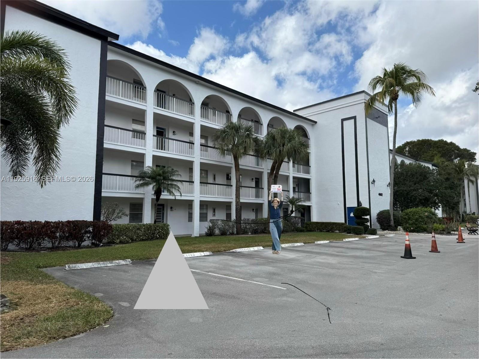 MARTINIQUE VILLAGE I COND - Residential