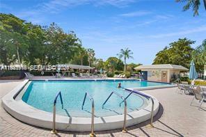 MARTINIQUE VILLAGE I COND - Residential