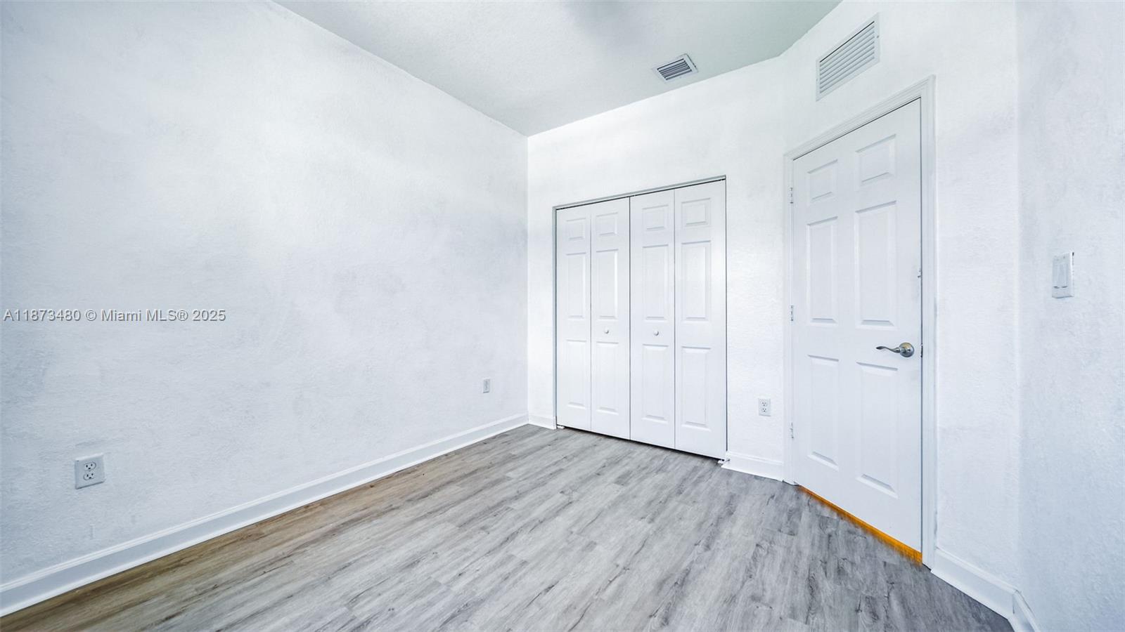 BAYWINDS OF DOMINICA AND - Residential