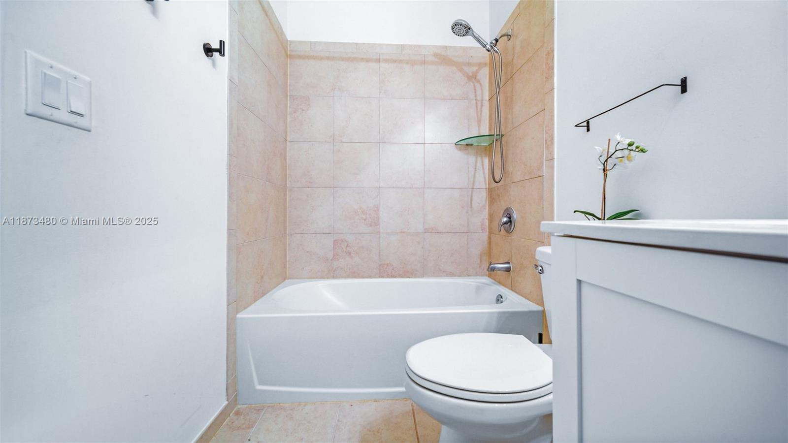 BAYWINDS OF DOMINICA AND - Residential